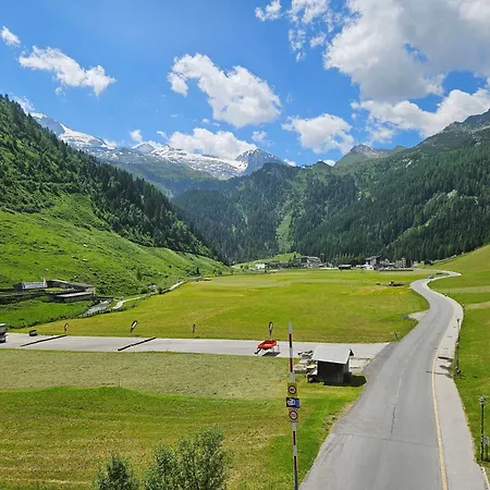 Nennerhof تكس
